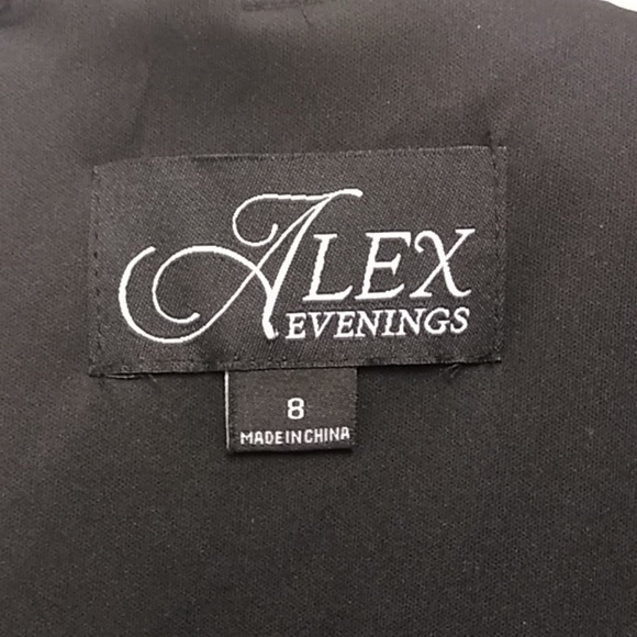 Dress - Picture 4 of 6